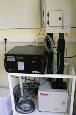 Analyseur de poussières fines PM10 équipé de son nouveau module FDMS (filter dynamics measurement system)